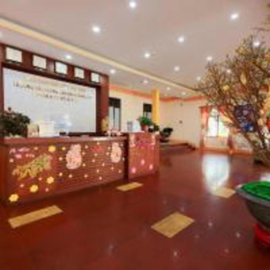 Khach San Ngan Hang - Bank Hotel Вунгтау Экстерьер фото