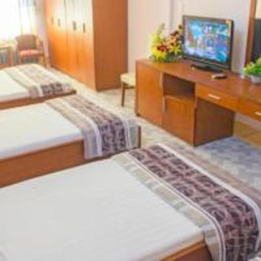 Khach San Ngan Hang - Bank Hotel Вунгтау Экстерьер фото